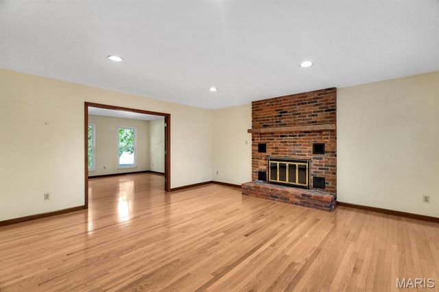 1508 Redbriar Drive, High Ridge, MO 63049