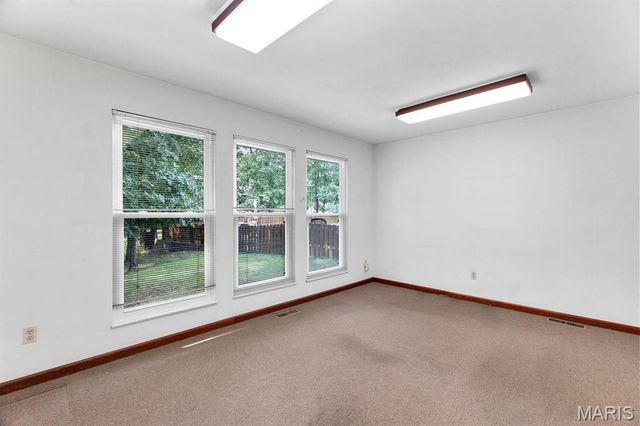 1508 Redbriar Drive, High Ridge, MO 63049