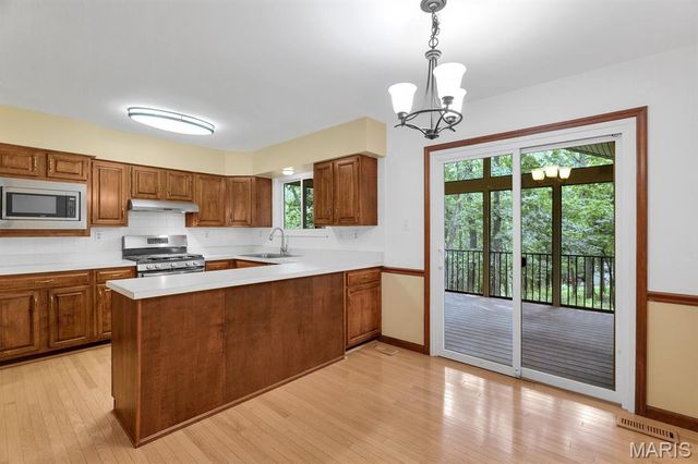 1508 Redbriar Drive, High Ridge, MO 63049
