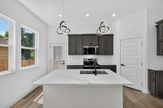 316 E Drew Street, Fort Worth, TX 76110