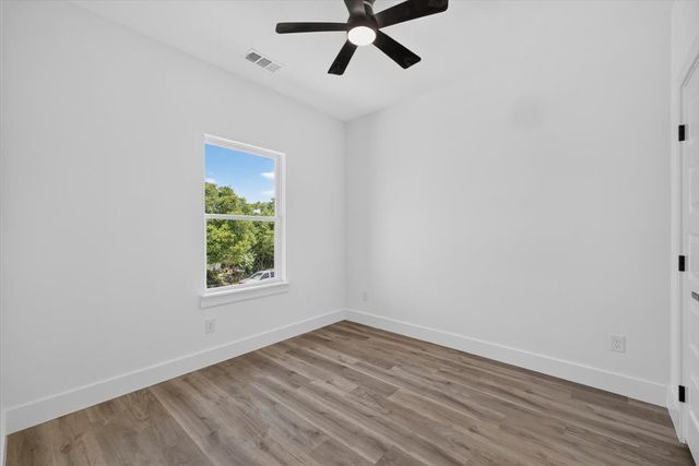 316 E Drew Street, Fort Worth, TX 76110