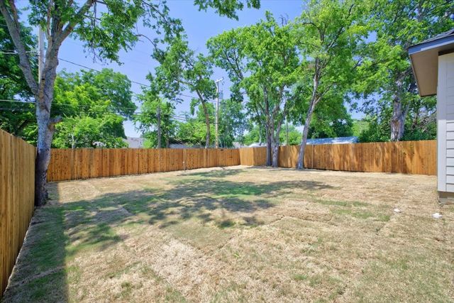 316 E Drew Street, Fort Worth, TX 76110
