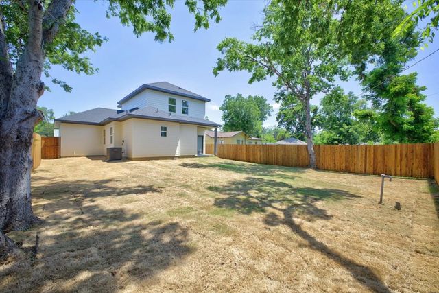 316 E Drew Street, Fort Worth, TX 76110