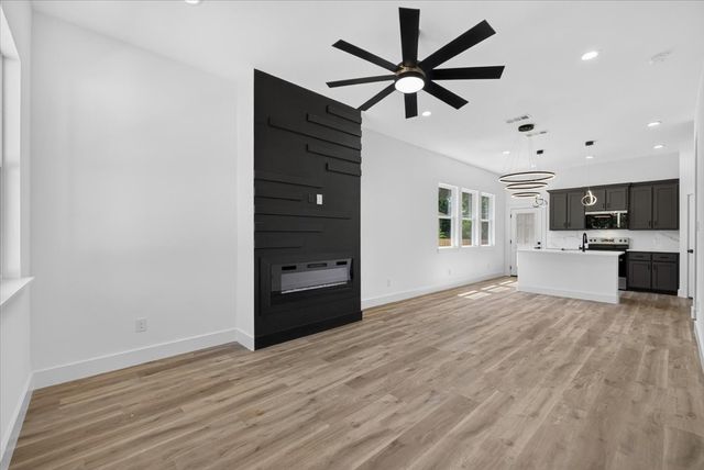 316 E Drew Street, Fort Worth, TX 76110