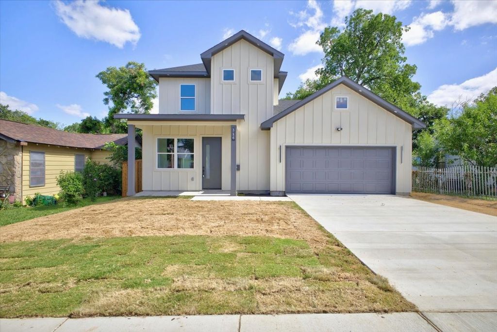 316 E Drew Street, Fort Worth, TX 76110