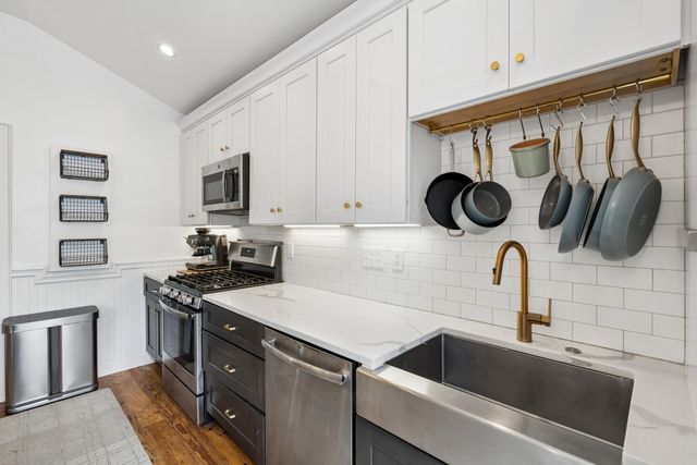 7 Kyle Place, Charleston, SC 29403