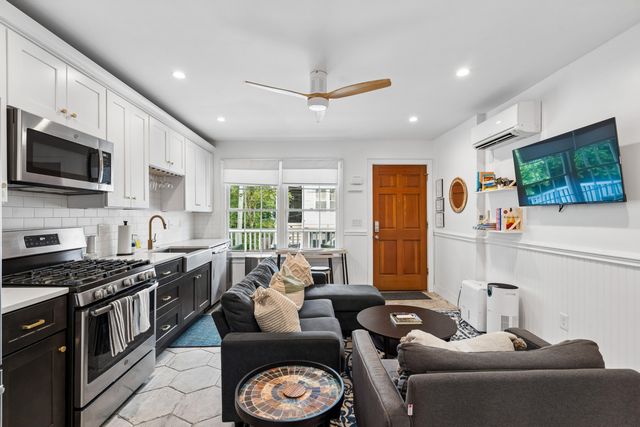 7 Kyle Place, Charleston, SC 29403