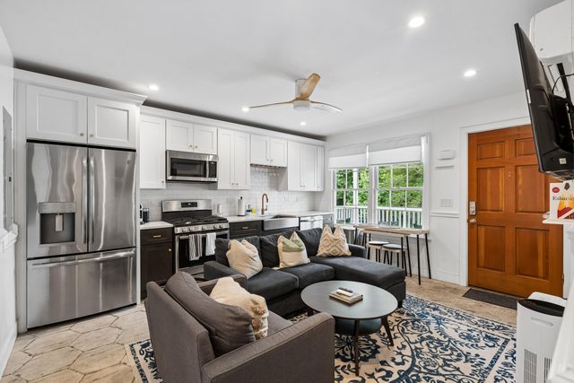 7 Kyle Place, Charleston, SC 29403
