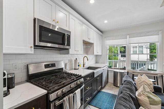 7 Kyle Place, Charleston, SC 29403