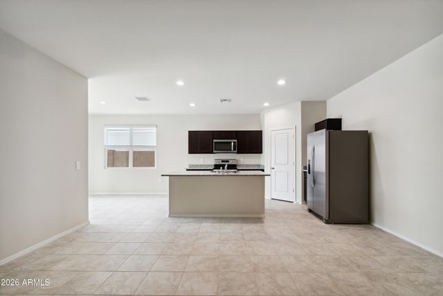 5428 E Darwin Drive, San Tan Valley, AZ 85140