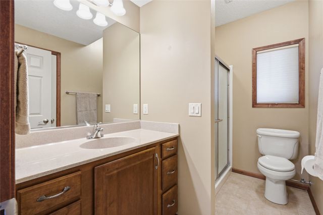 6625 Peckham Street, Johnston, IA 50131