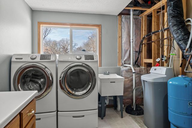 10485 Raven Loop NE, Foley, MN 56329