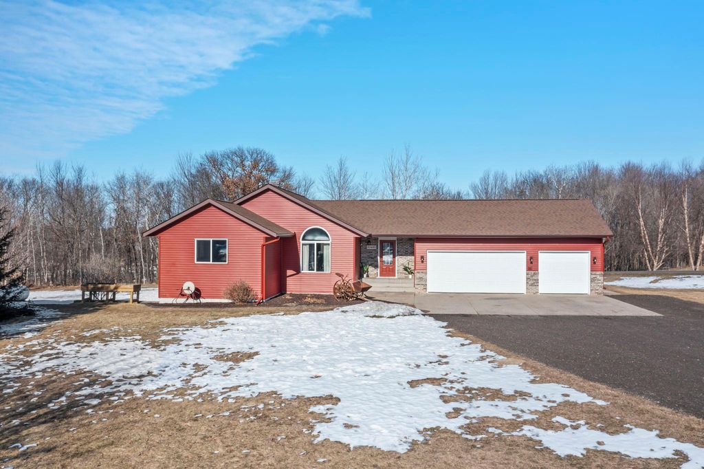 10485 Raven Loop NE, Foley, MN 56329