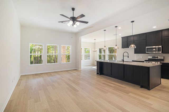 9642 Moss Rose, Willis, TX 77378