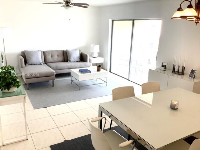 7785 SW 86th St E-414, Miami, FL 33143