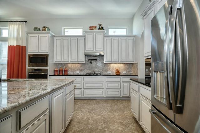 1239 Falling Hills DR, Georgetown, TX 78628