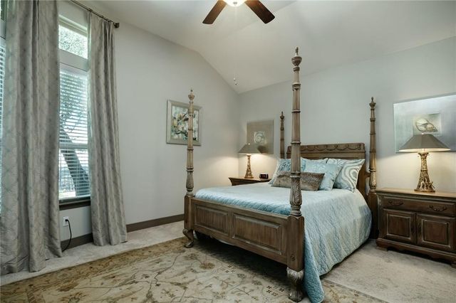 1239 Falling Hills DR, Georgetown, TX 78628