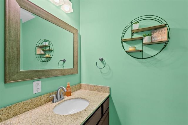 119 Hillcrest Road, Thomasville, NC 27360