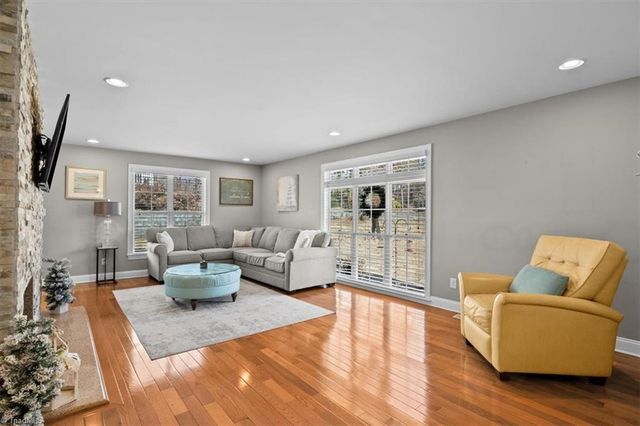 119 Hillcrest Road, Thomasville, NC 27360