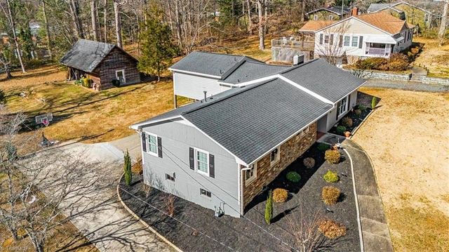 119 Hillcrest Road, Thomasville, NC 27360