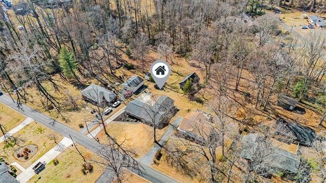 119 Hillcrest Road, Thomasville, NC 27360