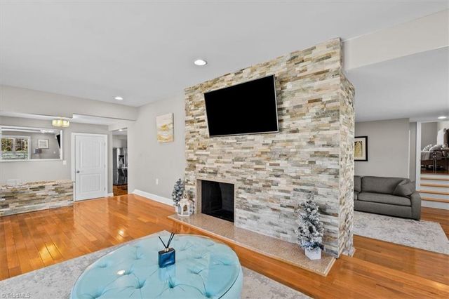 119 Hillcrest Road, Thomasville, NC 27360