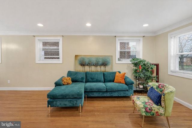 4213 FORT DUPONT TER SE, Washington, DC 20020