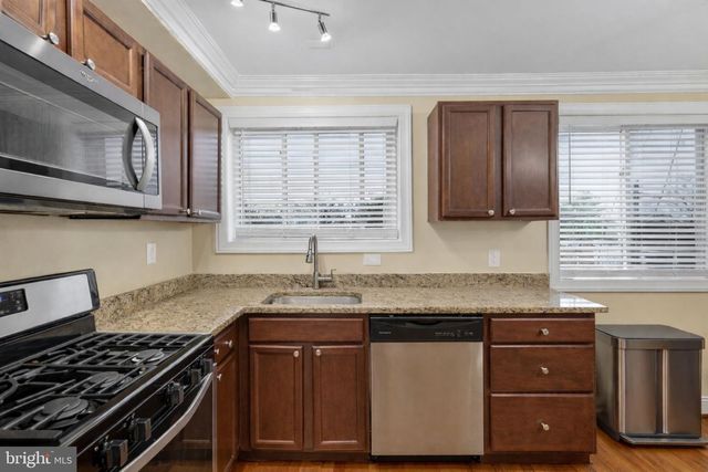 4213 FORT DUPONT TER SE, Washington, DC 20020