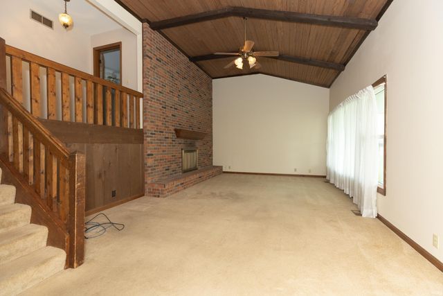 7755 Meadow Lane, Newburgh, IN 47630