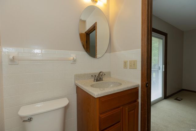 7755 Meadow Lane, Newburgh, IN 47630