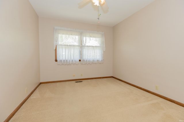 7755 Meadow Lane, Newburgh, IN 47630