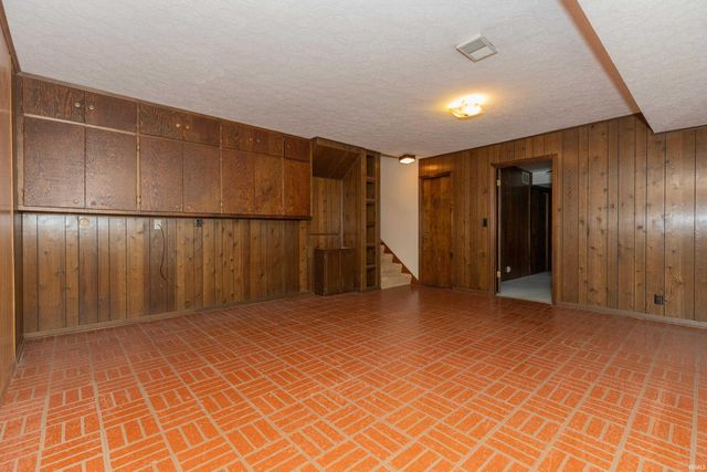 7755 Meadow Lane, Newburgh, IN 47630