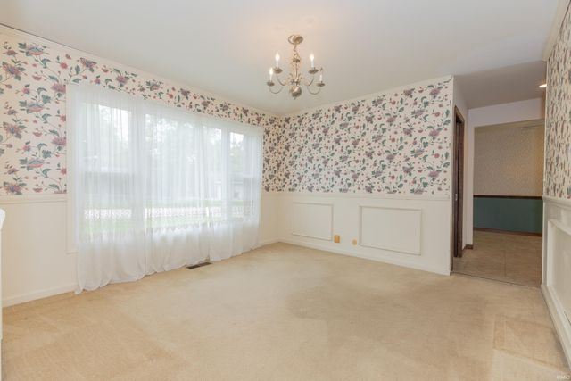 7755 Meadow Lane, Newburgh, IN 47630