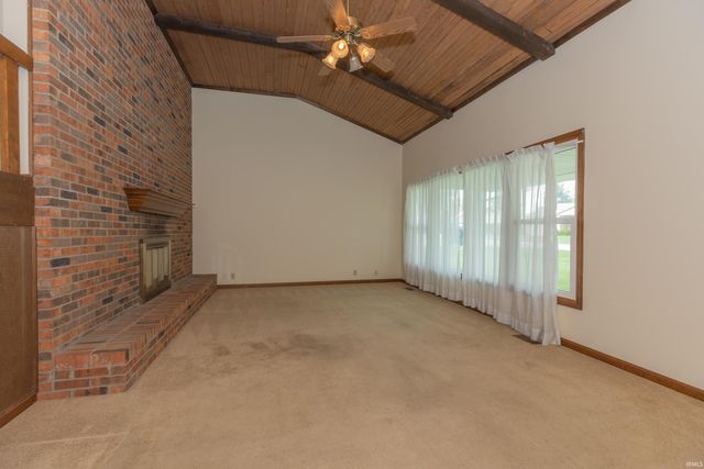 7755 Meadow Lane, Newburgh, IN 47630