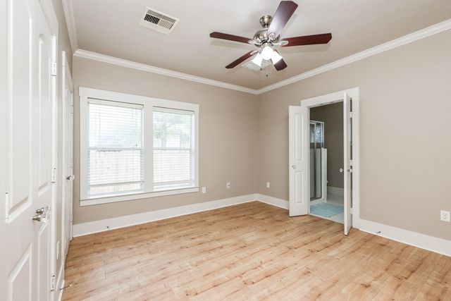 1307 Walton Street, Houston, TX 77009