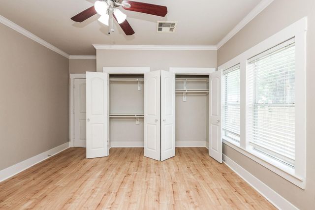 1307 Walton Street, Houston, TX 77009