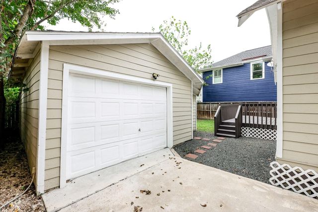 1307 Walton Street, Houston, TX 77009