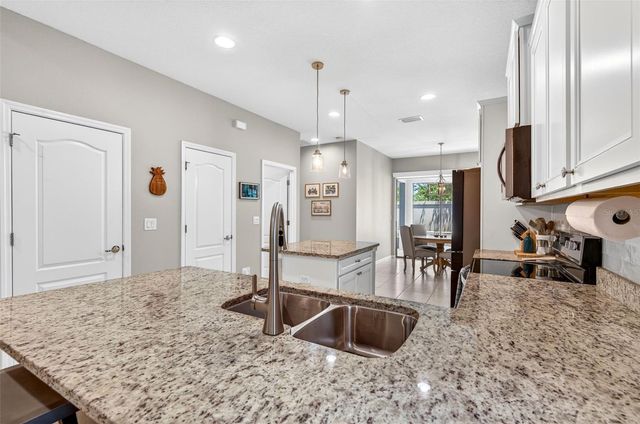 6216 KENAVA LOOP, Palmetto, FL 34221