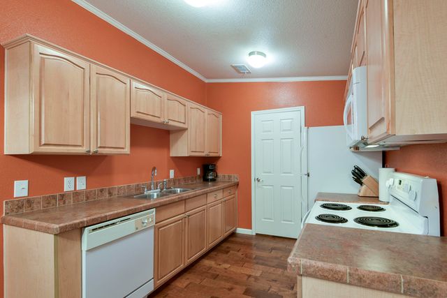 495 Van Buren Road, Branson, MO 65616