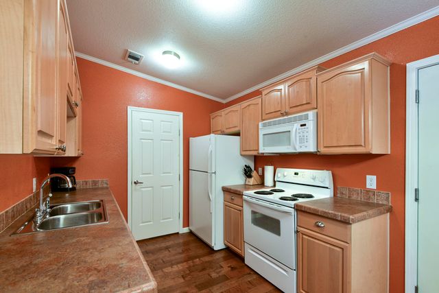 495 Van Buren Road, Branson, MO 65616