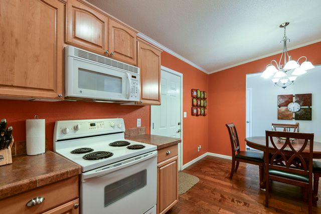 495 Van Buren Road, Branson, MO 65616