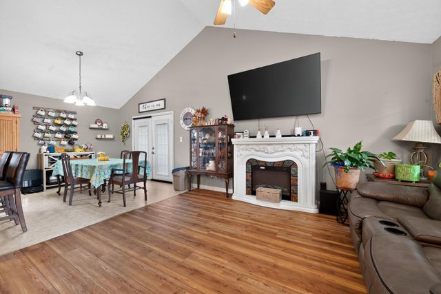 501 Scenic View Circle, Berea, KY 40403