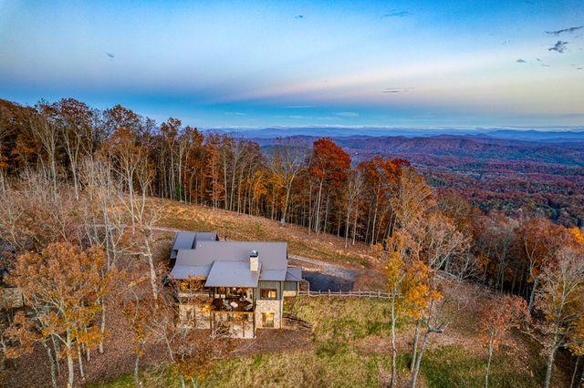 18 Wawayanda Drive, Mineral Bluff, GA 30559