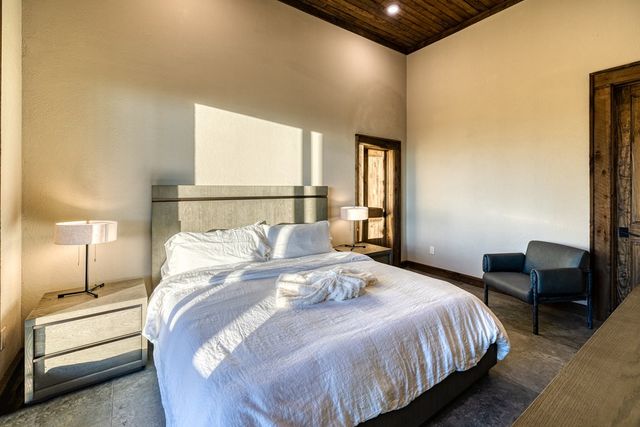 18 Wawayanda Drive, Mineral Bluff, GA 30559