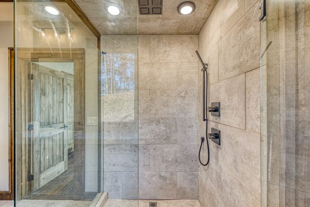 18 Wawayanda Drive, Mineral Bluff, GA 30559