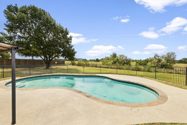 5 Crestview Circle, Rockwall, TX 75087