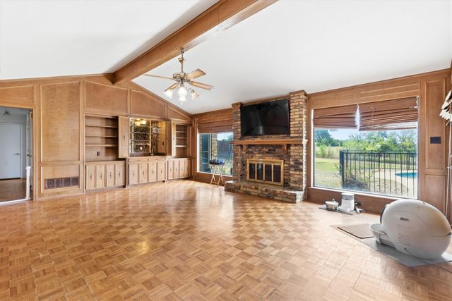 5 Crestview Circle, Rockwall, TX 75087
