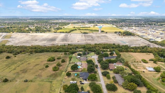5 Crestview Circle, Rockwall, TX 75087