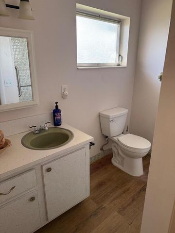 2747 E Dudley Drive F, West Palm Beach, FL 33415