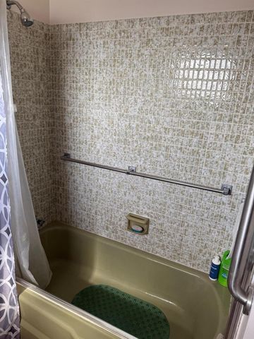 2747 E Dudley Drive F, West Palm Beach, FL 33415